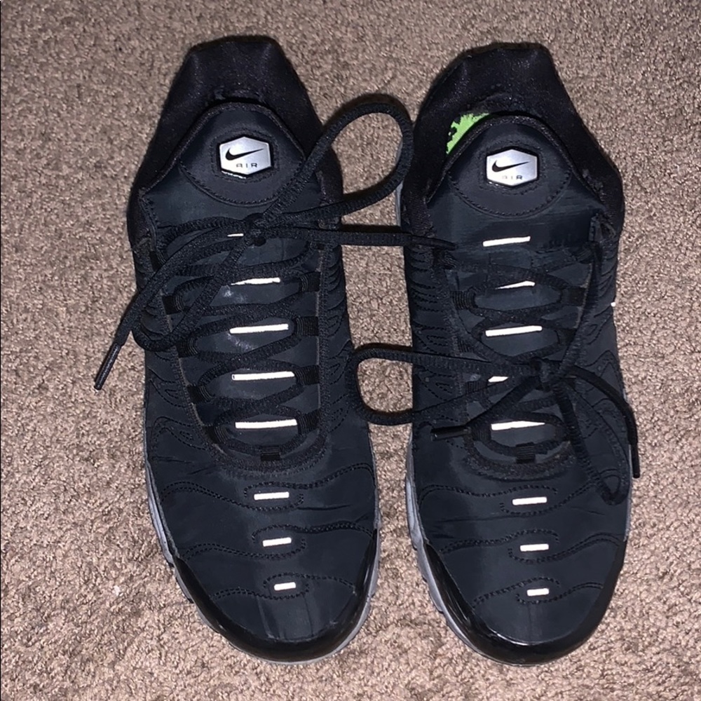 Nike Air maxes